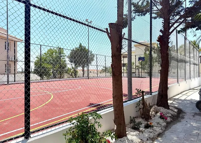 Majestic Sea View Терсефану